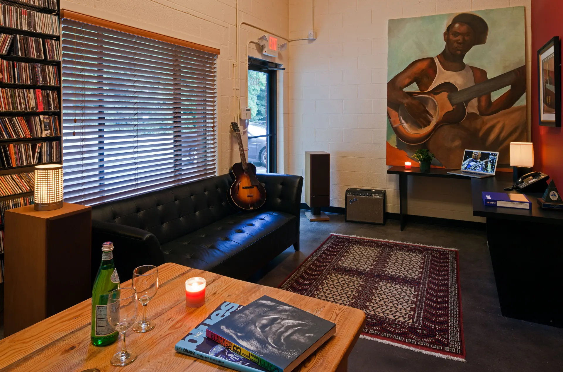 The artist lounge at Severn Sound Studio